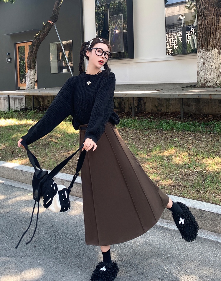 Autumn and winter short skirt pleated skirt for women