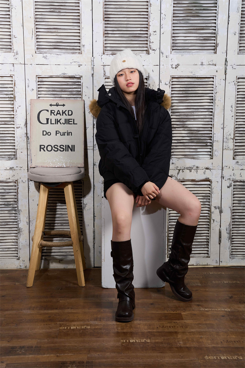 Hooded winter coat American style short cotton coat for women
