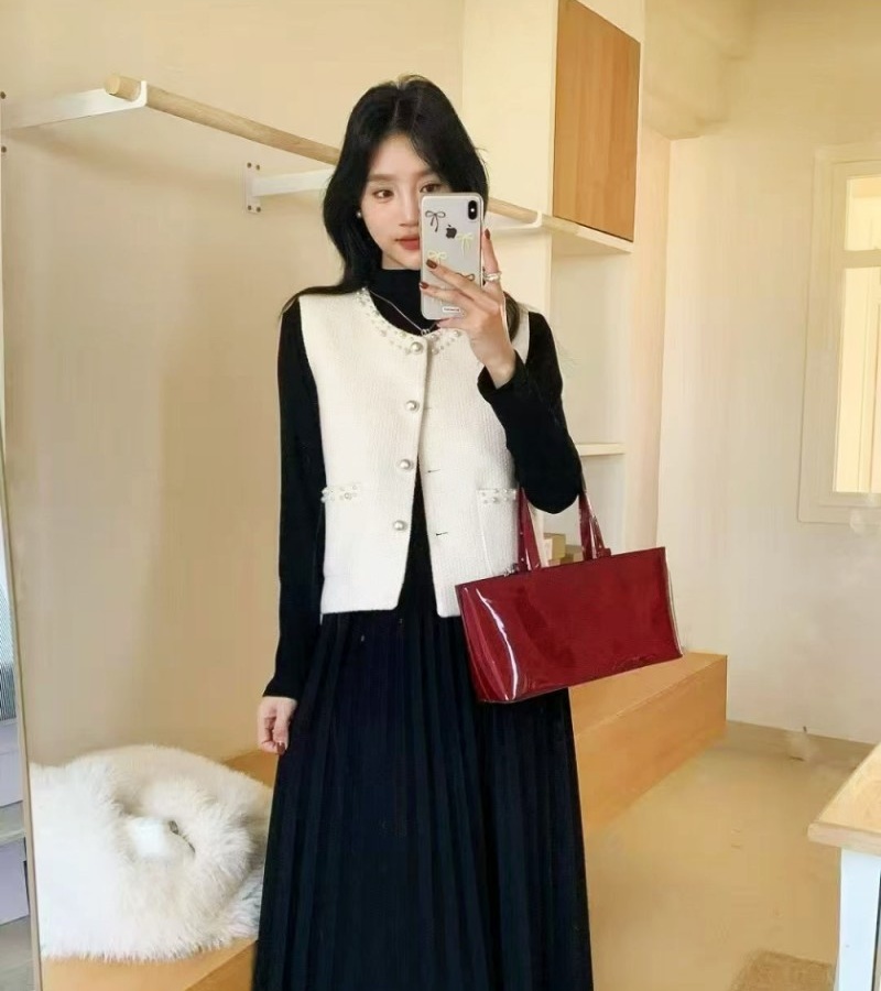 Refinement fashion vest European style pearl dress 2pcs set