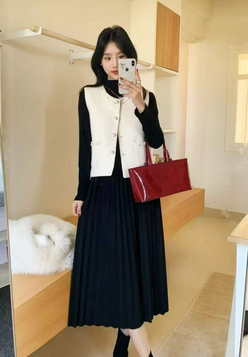 Refinement fashion vest European style pearl dress 2pcs set
