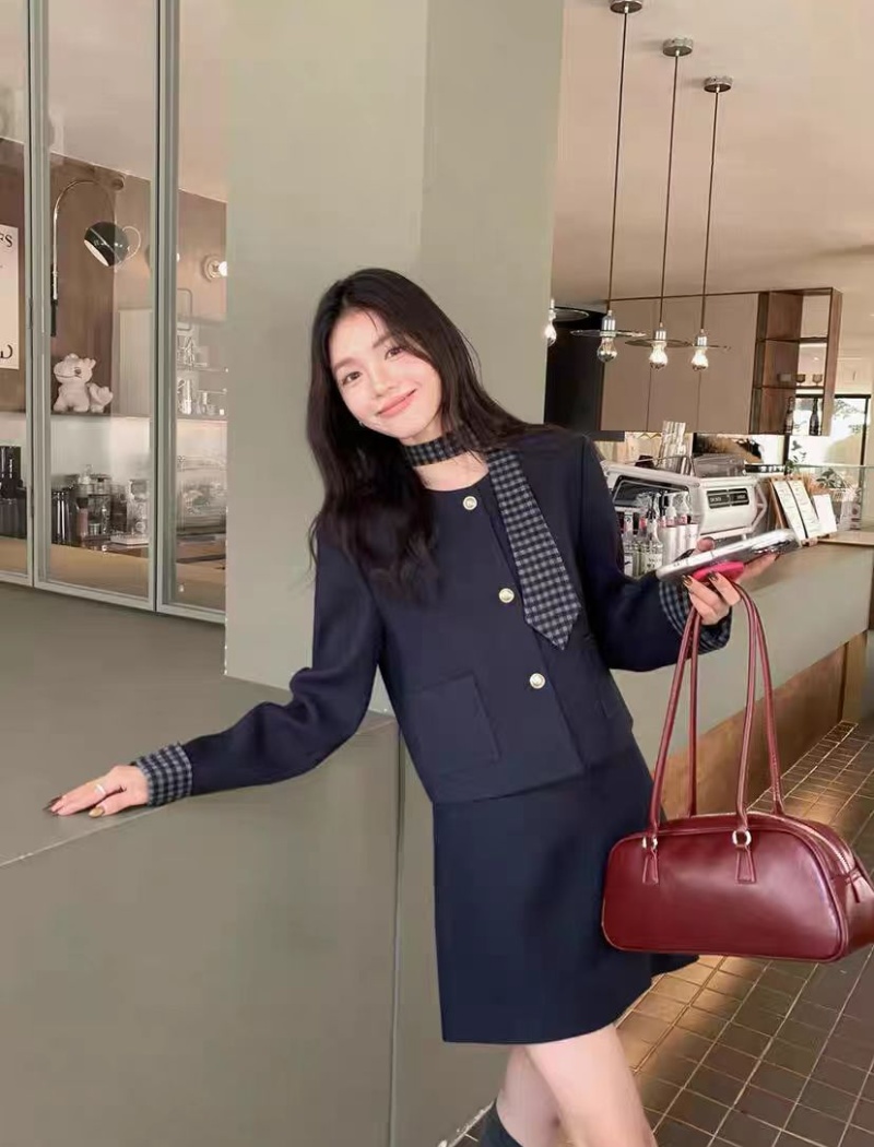 Autumn and winter short skirt jacket 2pcs set