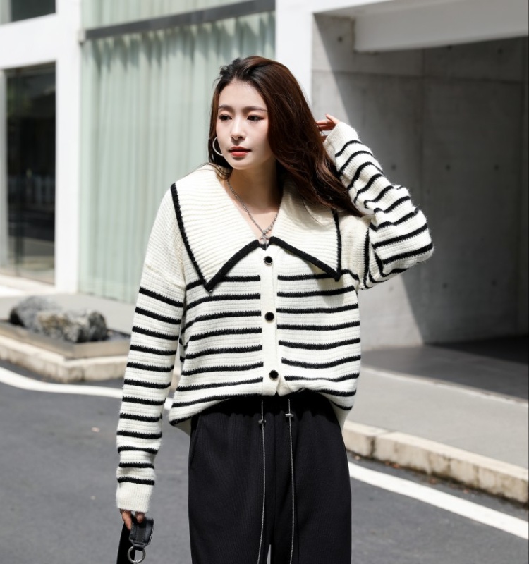 All-match V-neck sweater knitted stripe cardigan