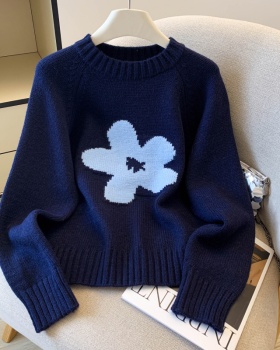 Short flowers tops loose Western style sweater for women