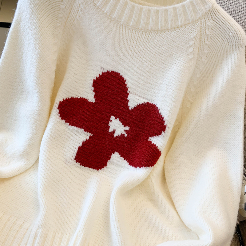 Short flowers tops loose Western style sweater for women