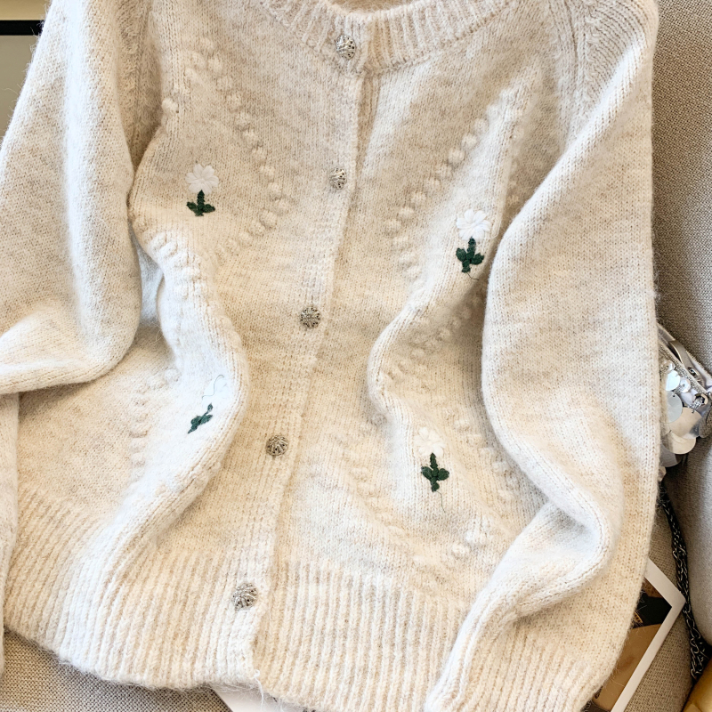 Knitted fashion sweater loose cardigan for women