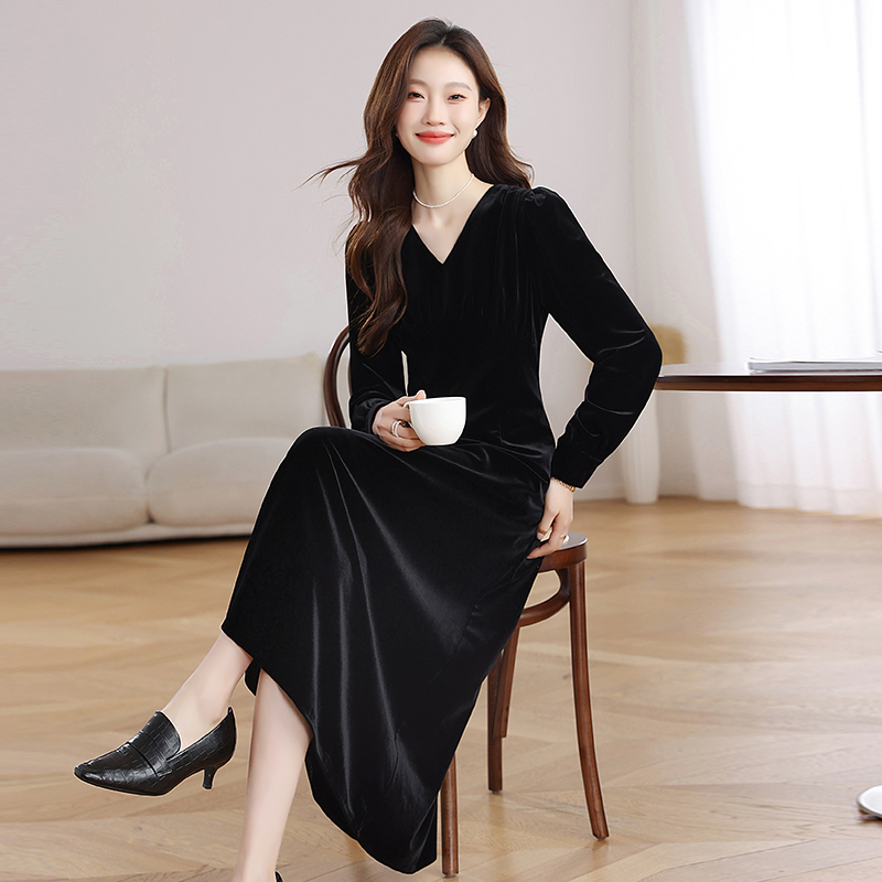 Velvet France style V-neck pinched waist slim dress for women