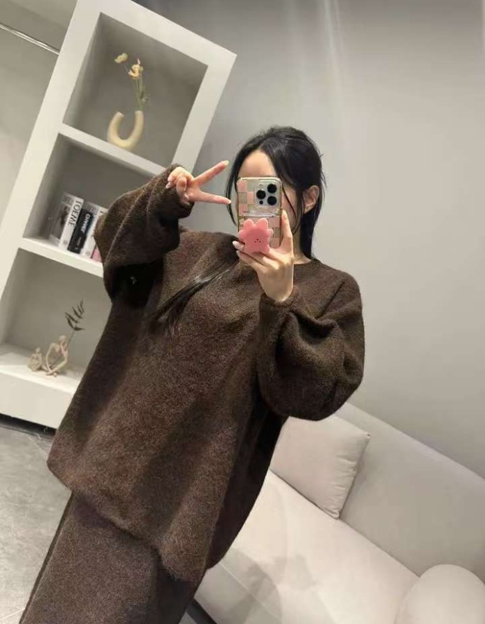 Long sleeve skirt sweater for women