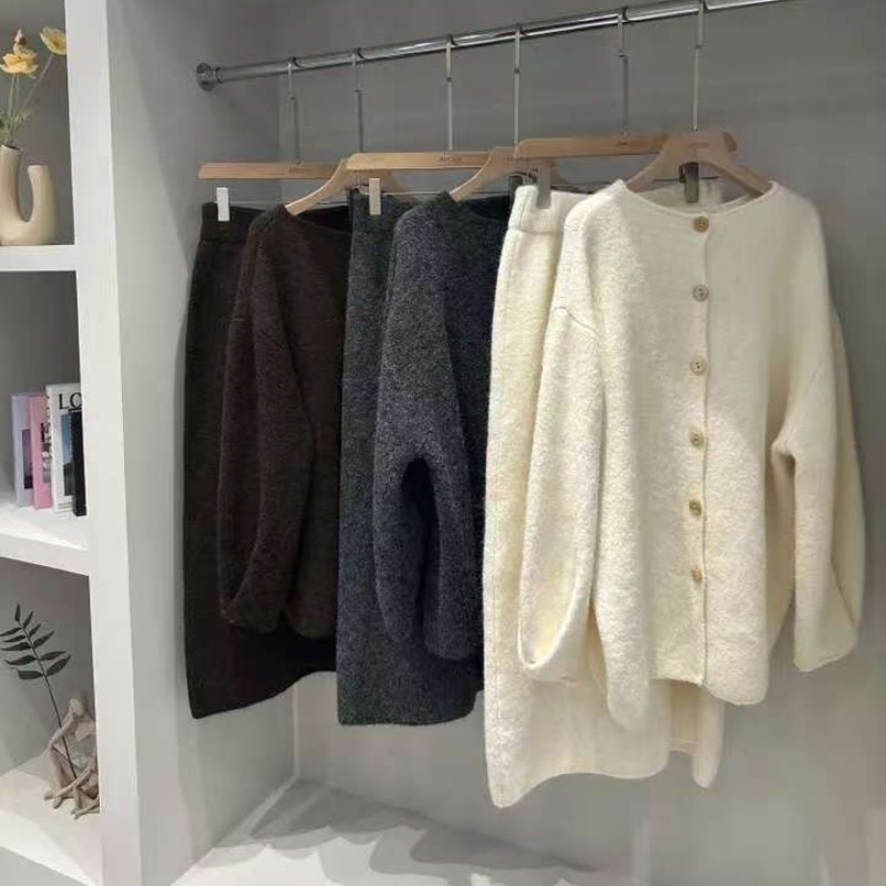 Long sleeve skirt sweater for women