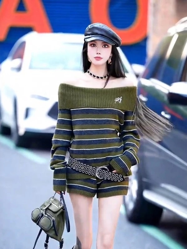 Autumn flat shoulder tops slim shorts 2pcs set for women
