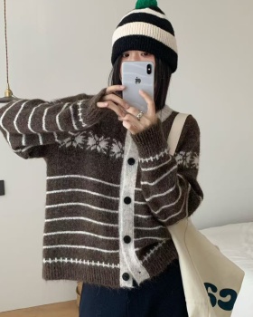 Knitted coat autumn and winter sweater for women