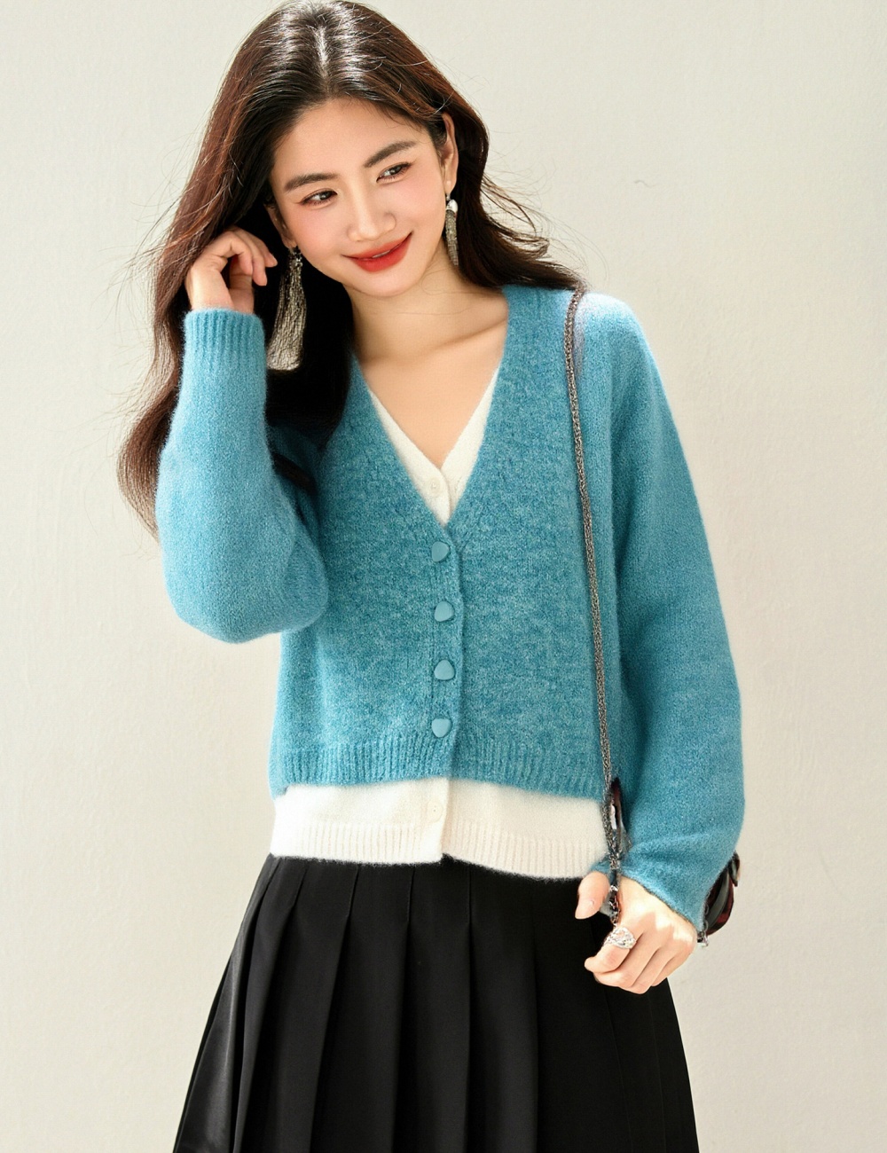 V-neck blue sweater autumn and winter tops for women