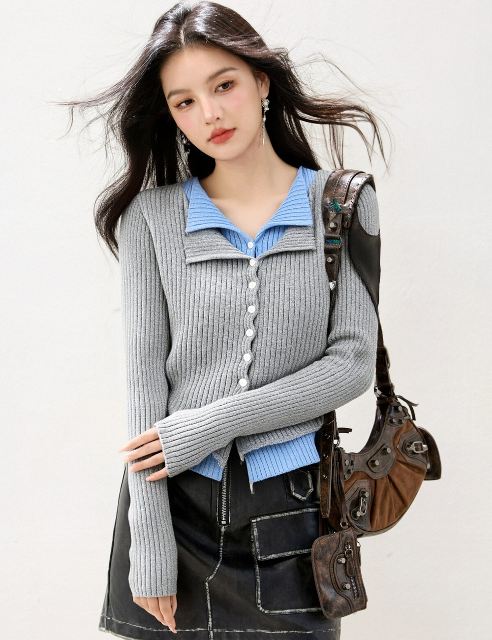 V-neck bottoming sweater knitted Pseudo-two tops