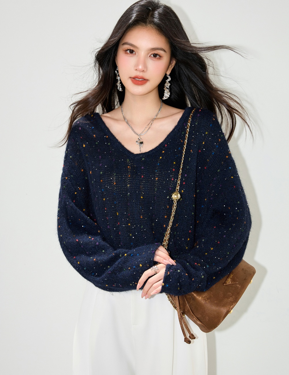 Tender V-neck autumn and winter loose sweater for women