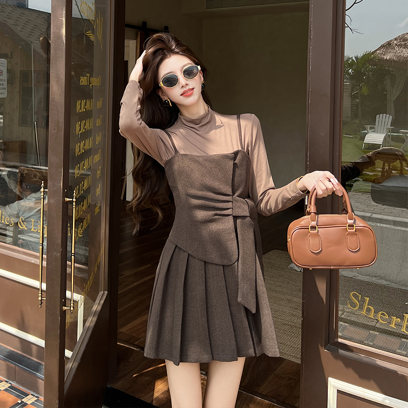 Bottoming sling T-back pleated T-shirt 2pcs set