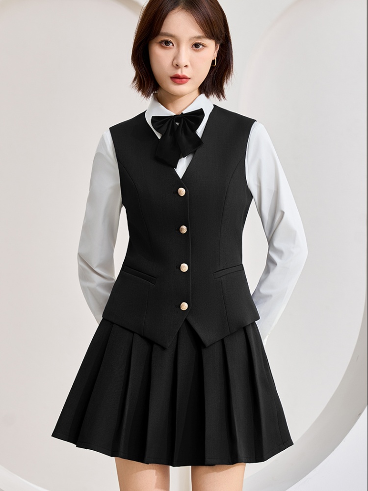 Temperament overalls waistcoat V-neck short skirt a set