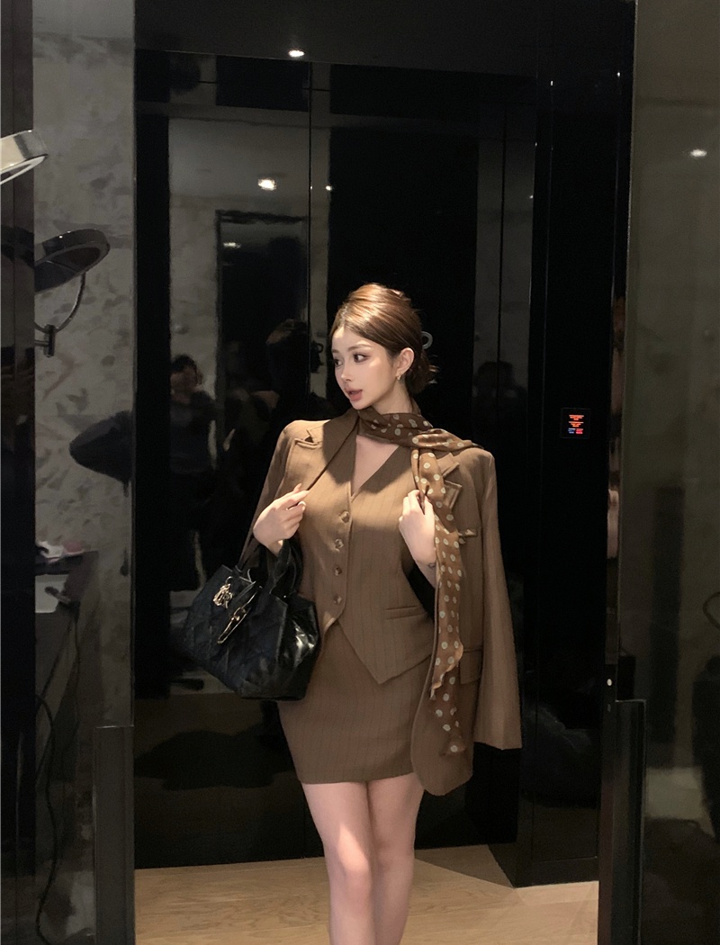Fashion short skirt Korean style waistcoat 3pcs set