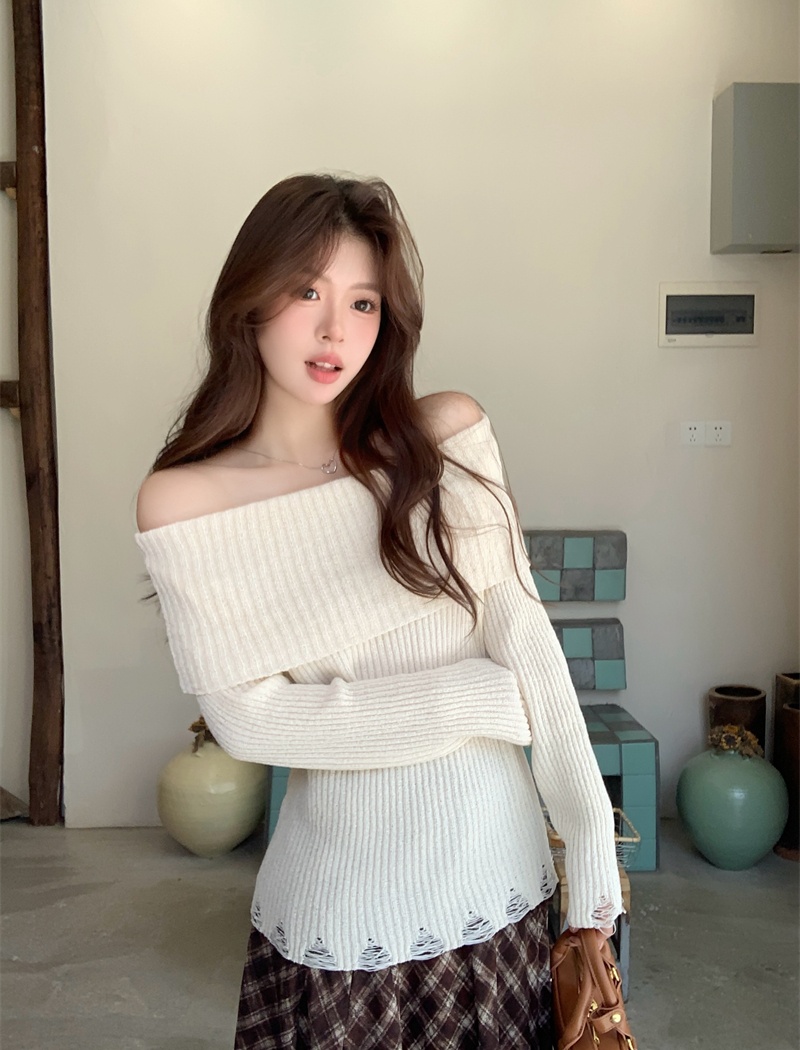Autumn holes tops temperament enticement sweater for women