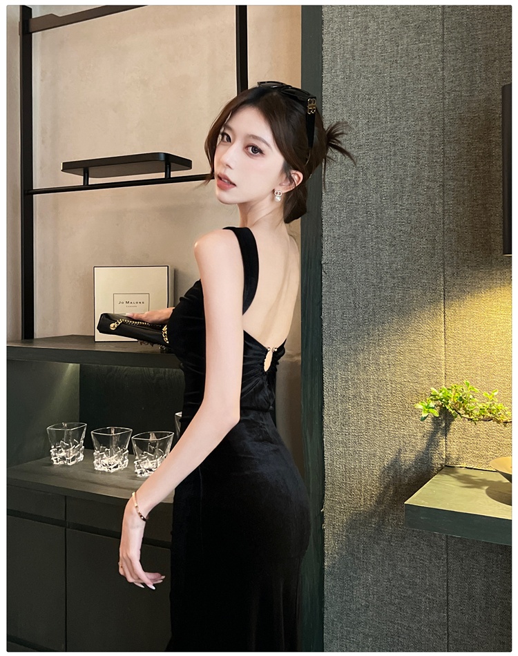 Slim halter temperament long velvet shoulder strap dress