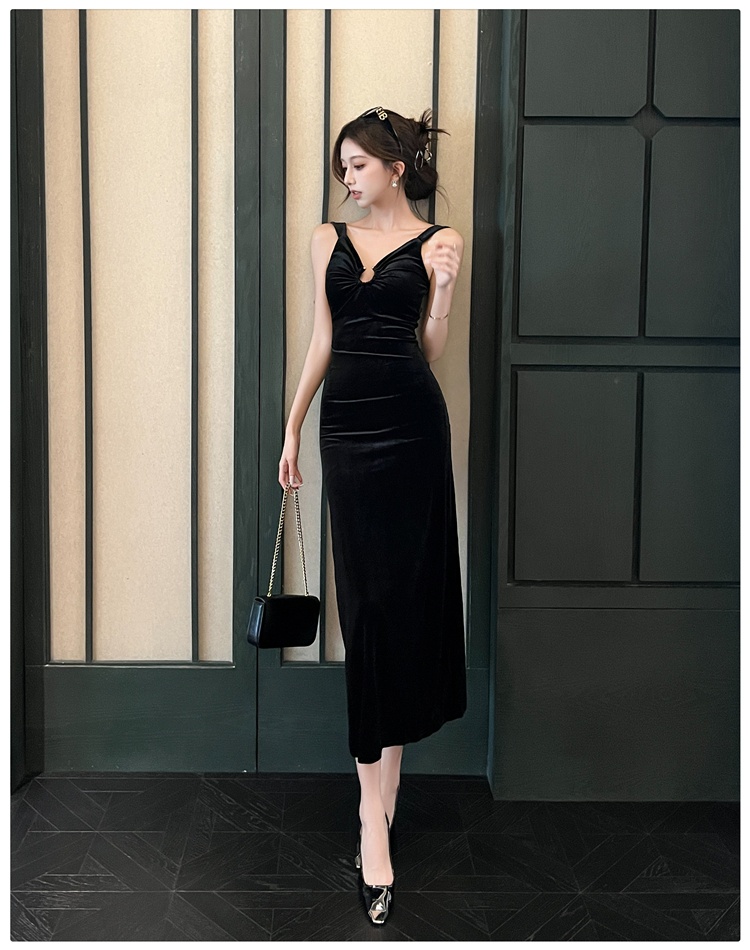 Slim halter temperament long velvet shoulder strap dress