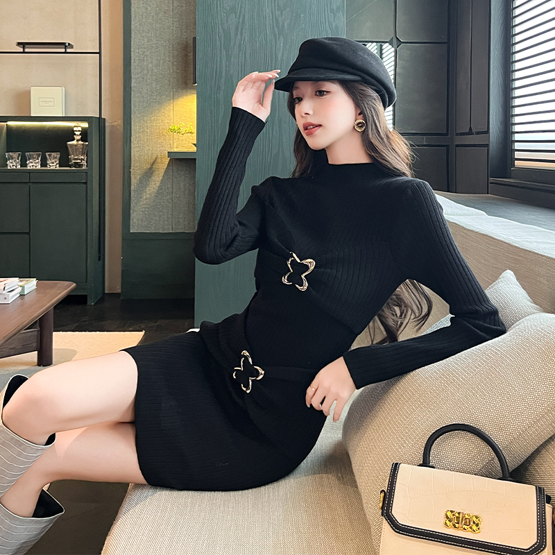 Autumn and winter T-back slim dress for women
