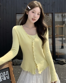 Pseudo-two sweet bottoming shirt show young sweater