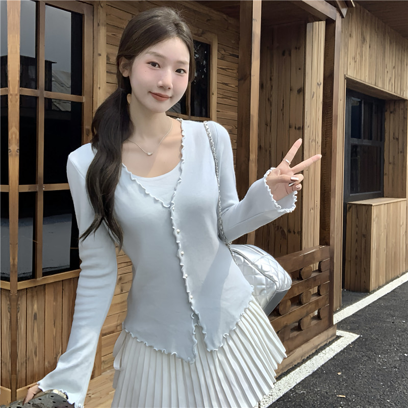 Pseudo-two sweet bottoming shirt show young sweater