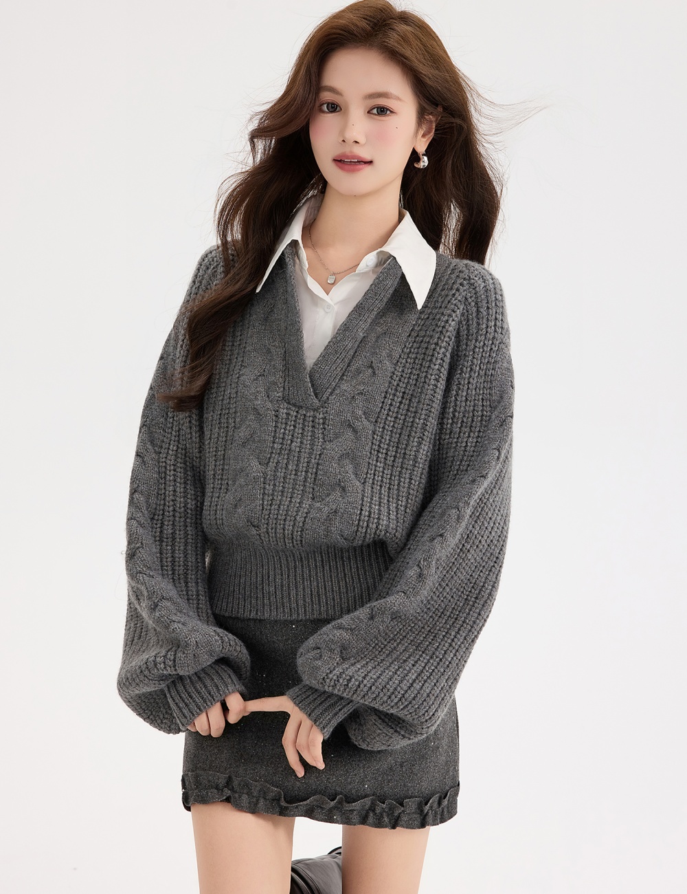 Thick college style Pseudo-two V-neck sweater for women