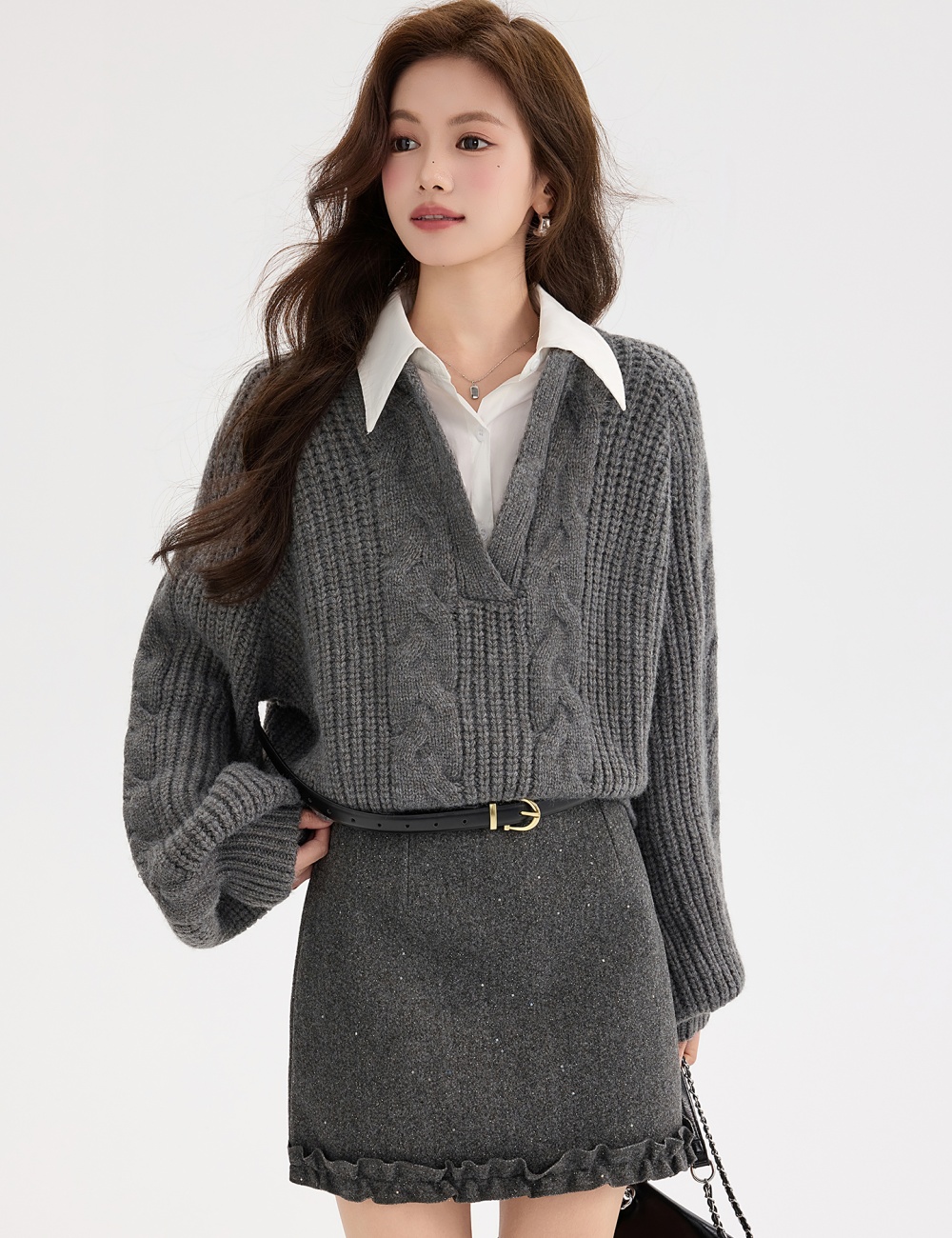 Thick college style Pseudo-two V-neck sweater for women