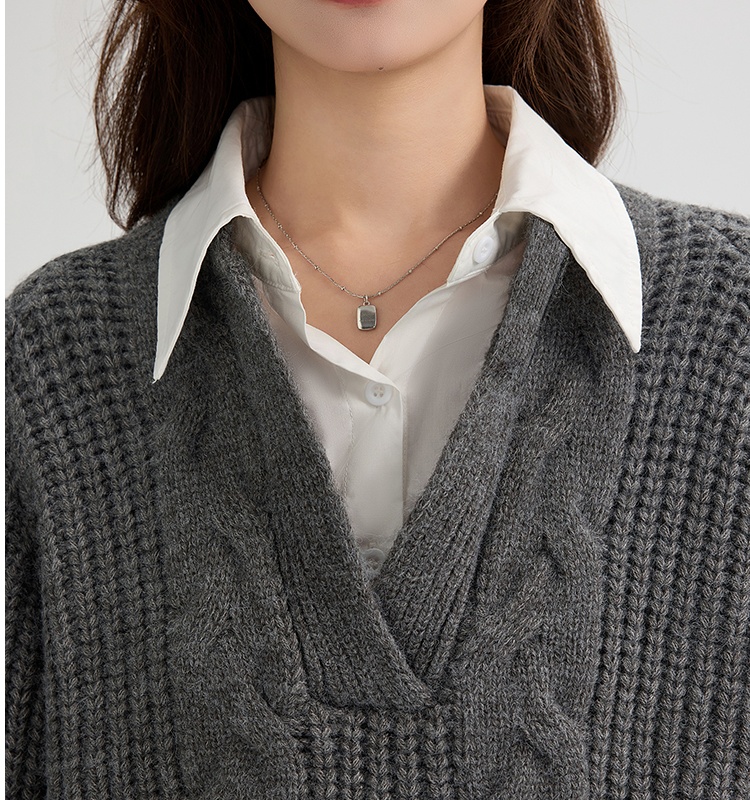 Thick college style Pseudo-two V-neck sweater for women