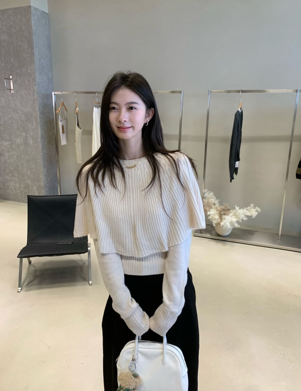 Lithe knitted sweater Pseudo-two all-match cloak