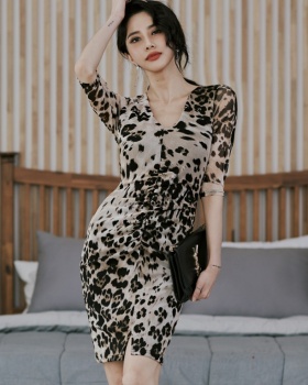 Sexy leopard Korean style T-back V-neck hip dress