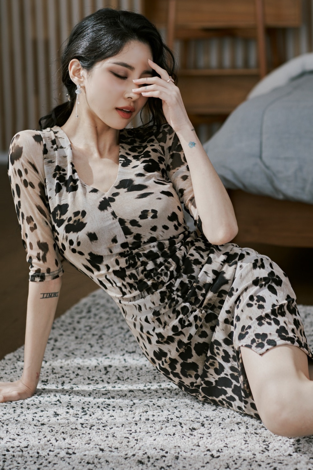 Sexy leopard Korean style T-back V-neck hip dress