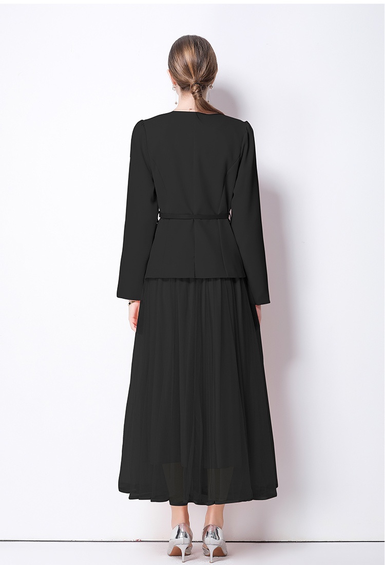 Chanelstyle skirt with belt coat a set