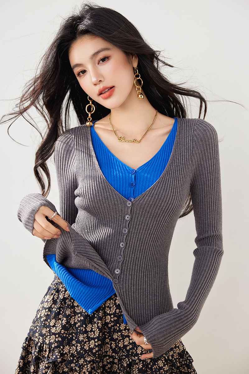 Knitted cozy gray V-neck Pseudo-two cardigan