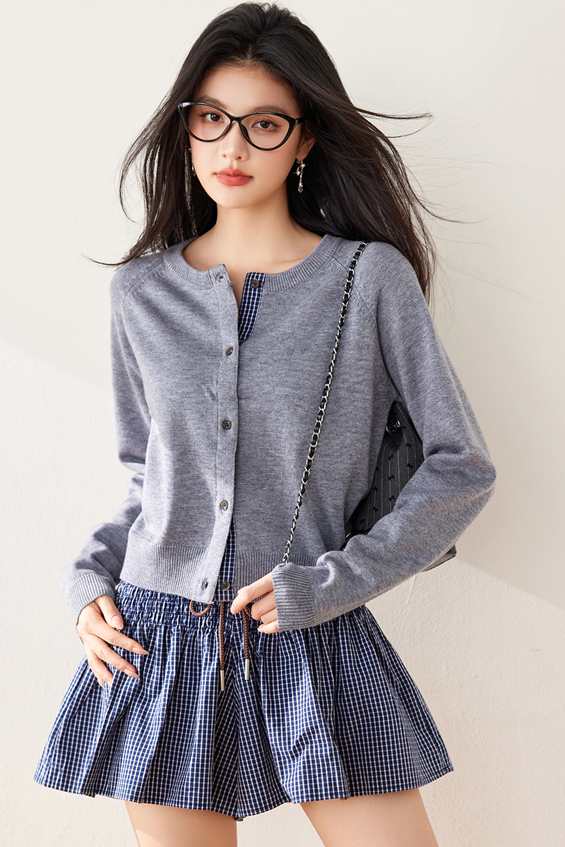 Wool raglan sleeve splice knitted round neck cardigan