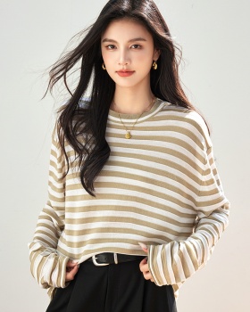 Stripe long sleeve show young autumn sweater