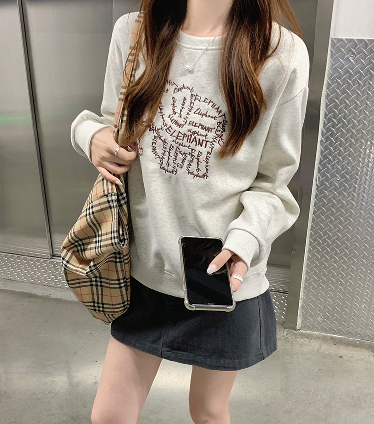 Not long sleeve hat round neck hoodie for women