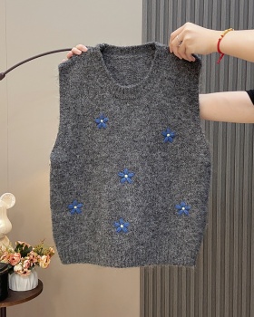 Crochet flowers waistcoat knitted tender vest for women