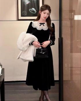 Golden velvet pinched waist lace long sleeve dress