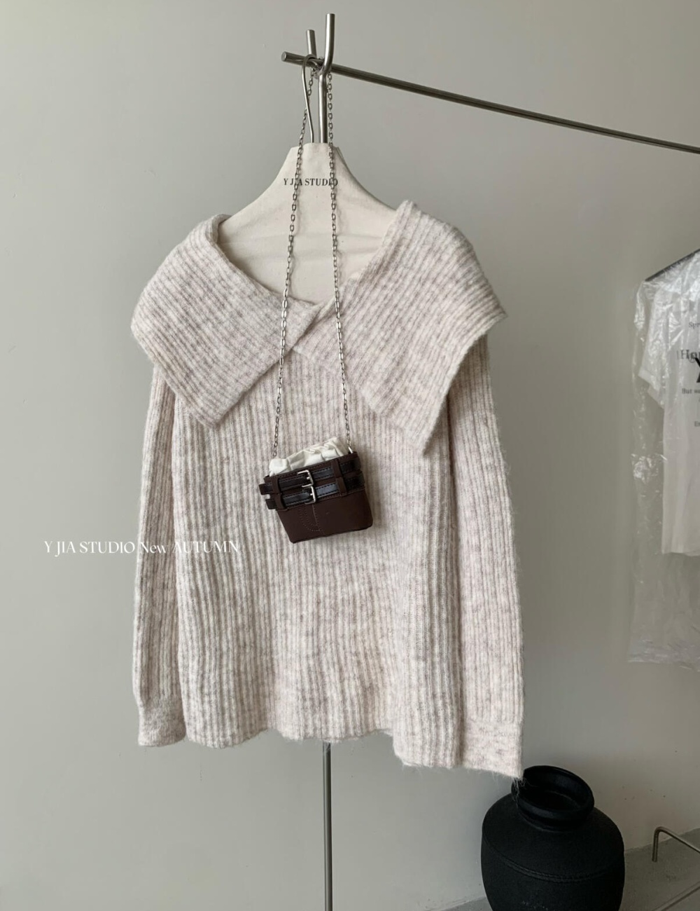 All-match lazy loose flat shoulder long France style sweater