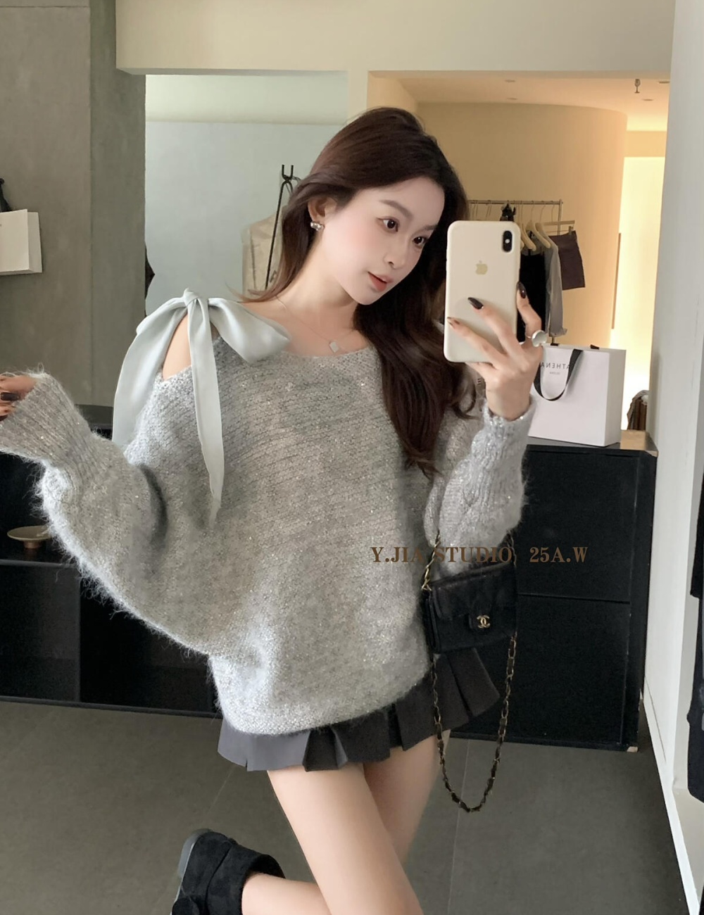 Liangsi Korean style maiden strapless frenum sweater