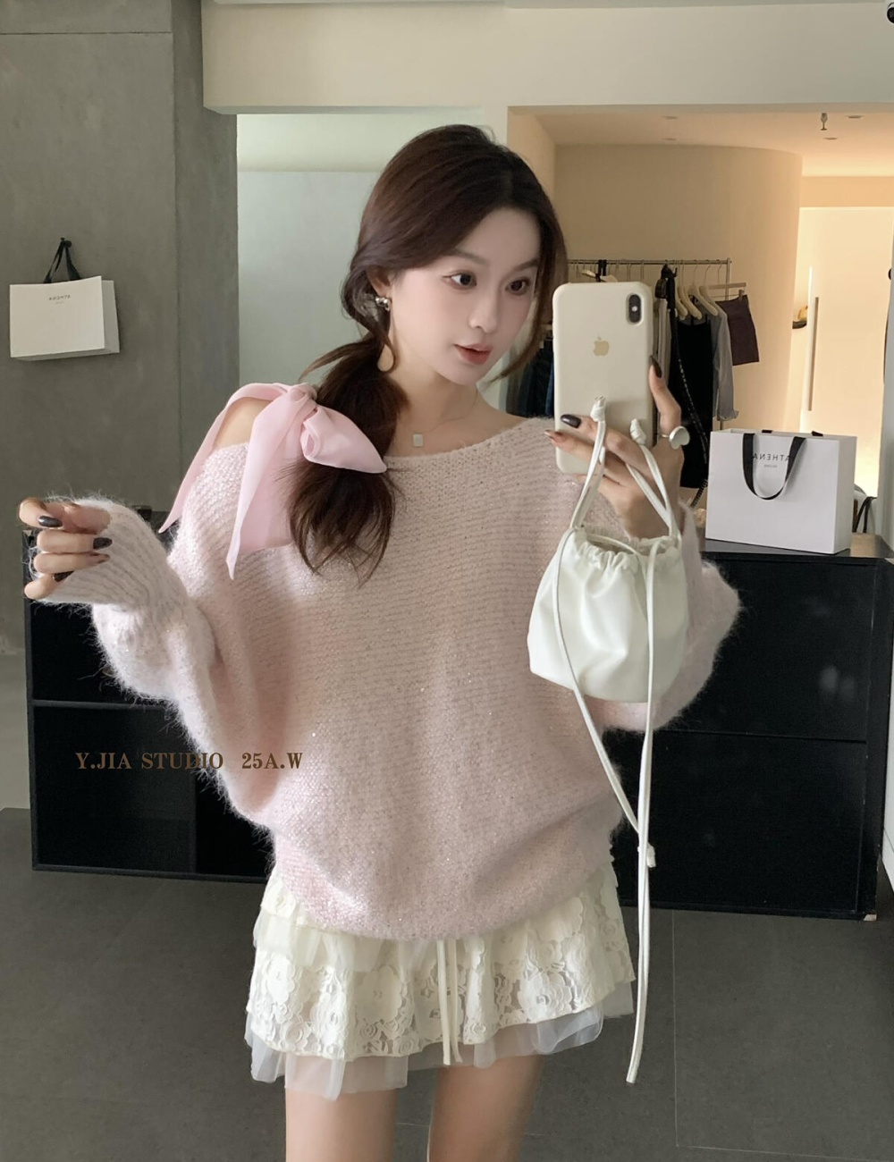 Liangsi Korean style maiden strapless frenum sweater