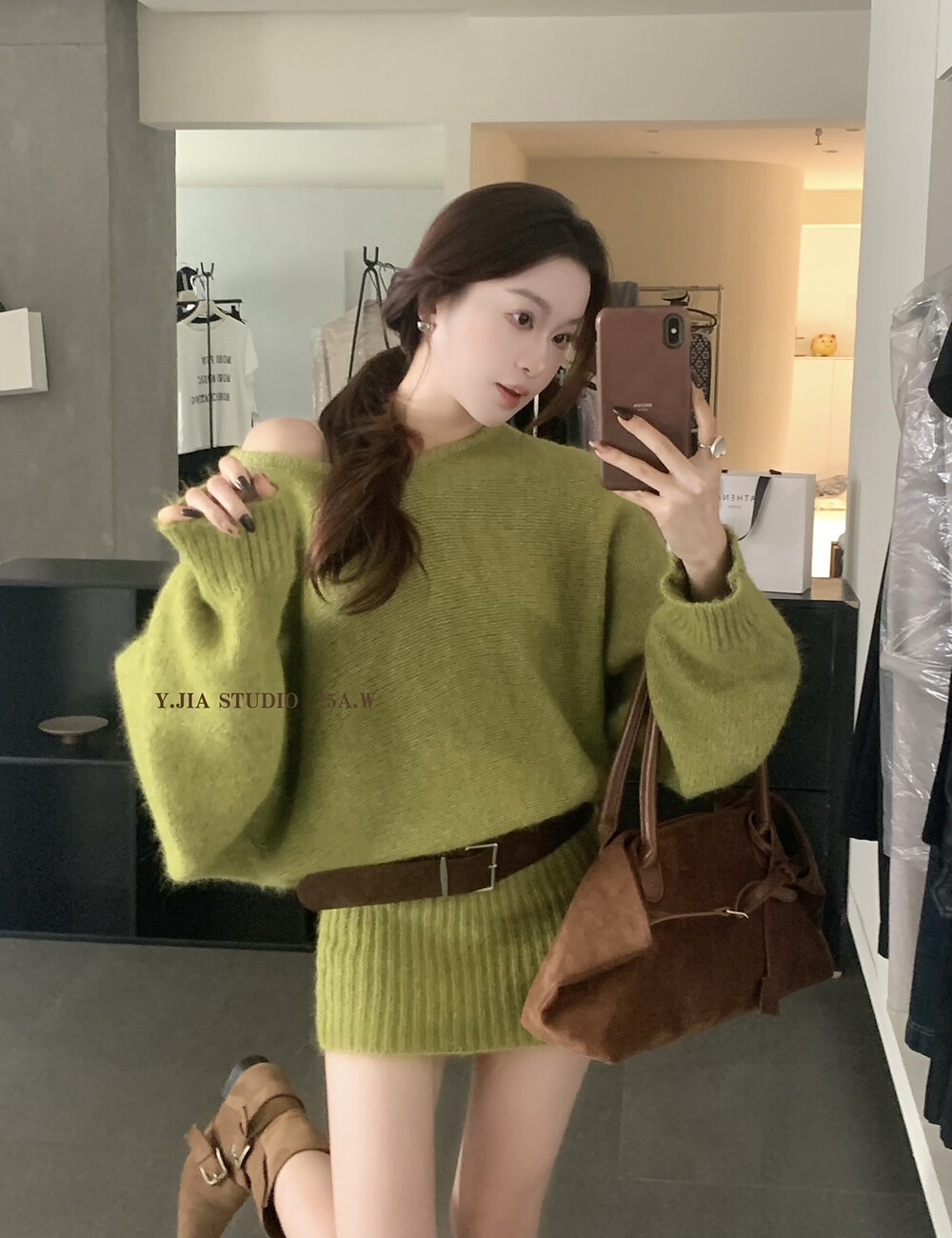 Slim spicegirl autumn knitted with belt dress