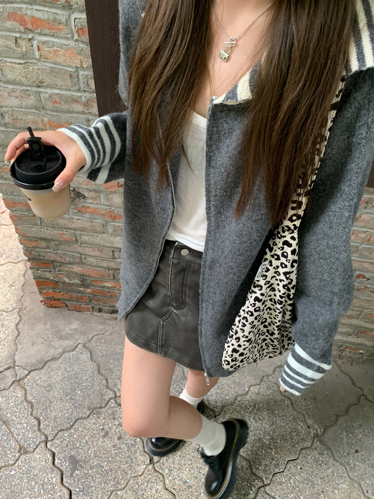 Gray lazy coat navy collar stripe sweater for women