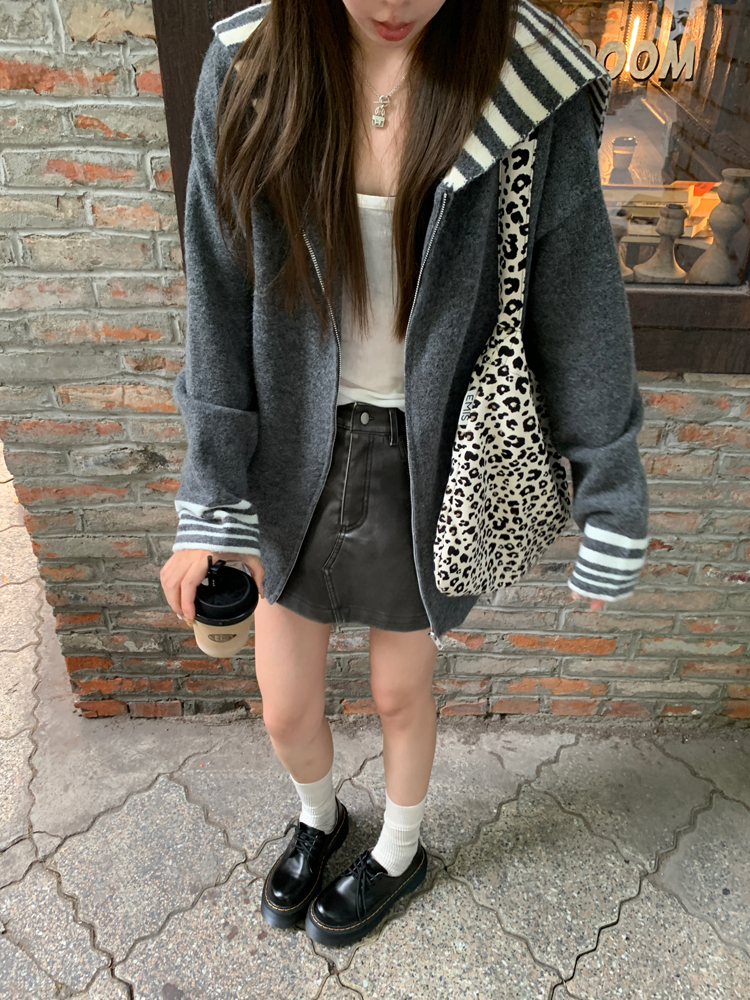 Gray lazy coat navy collar stripe sweater for women