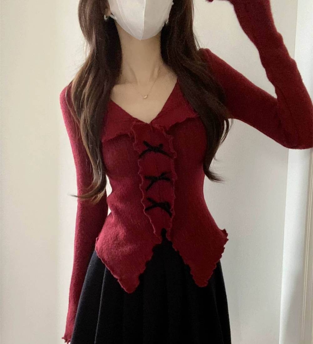 Spring and autumn sweater bottoming shirt