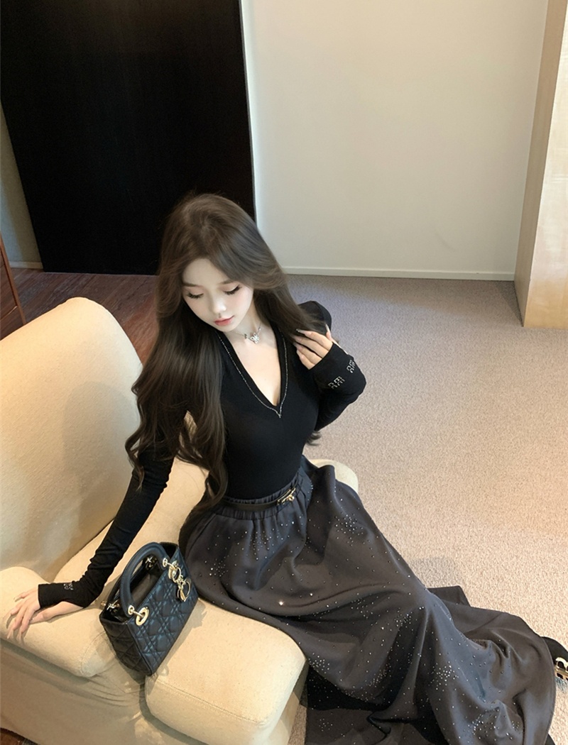 Light luxury V-neck skirt retro tops 2pcs set for women