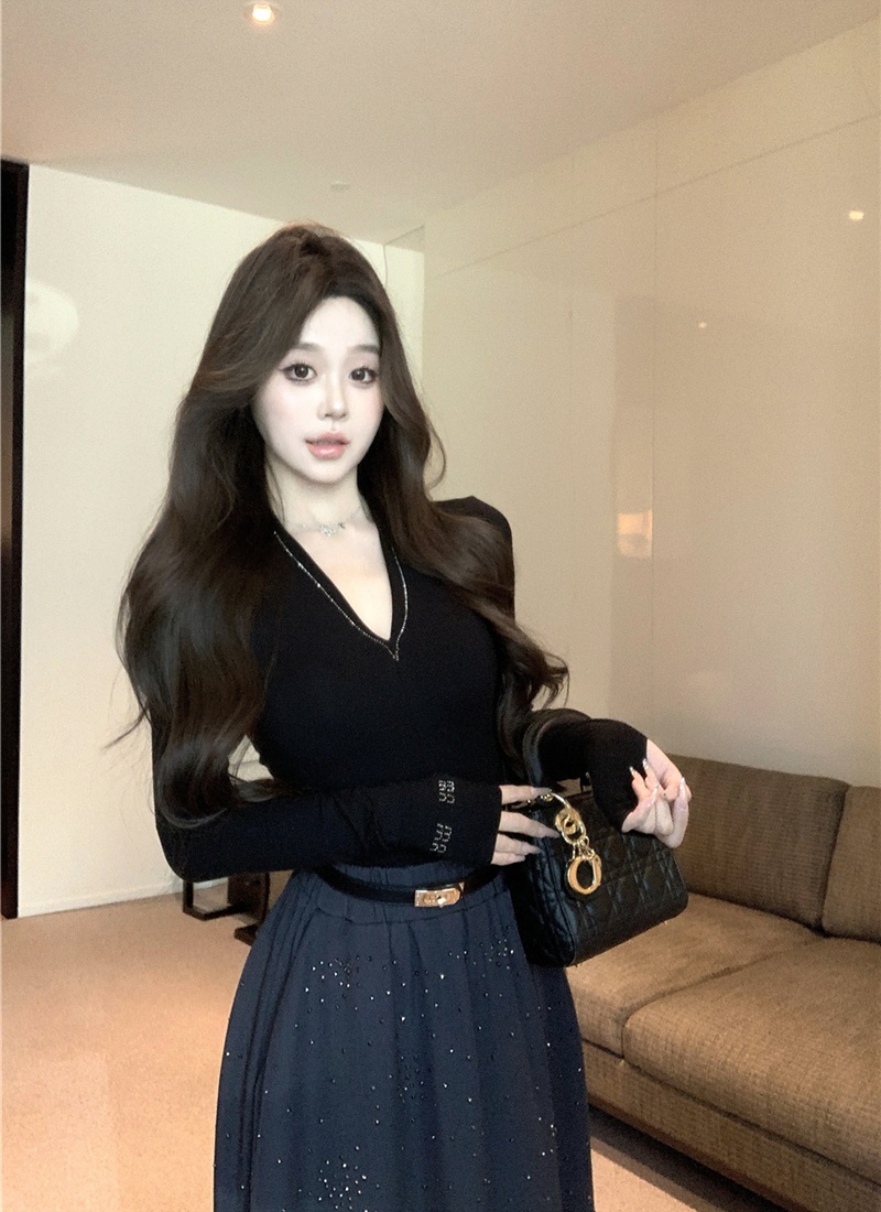 Light luxury V-neck skirt retro tops 2pcs set for women
