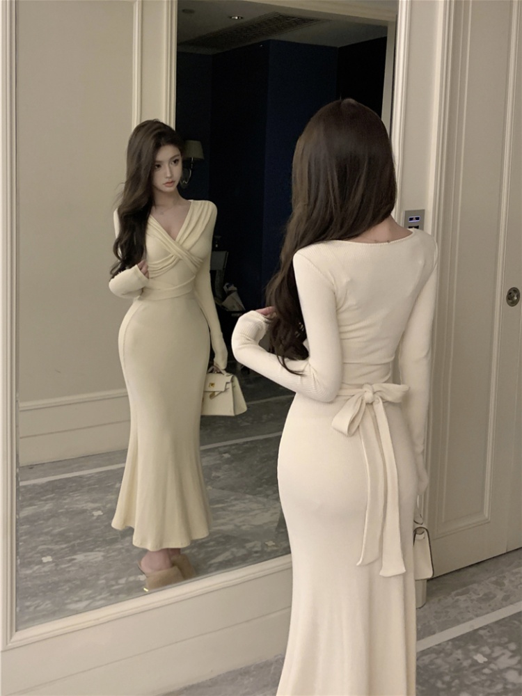 V-neck long dress autumn and winter dress for women