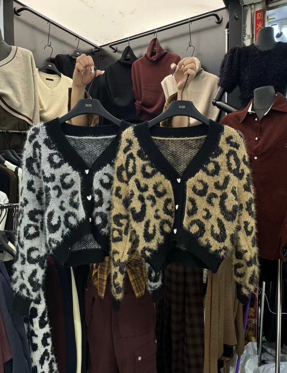 Short loose leopard coat retro knitted sweater for women